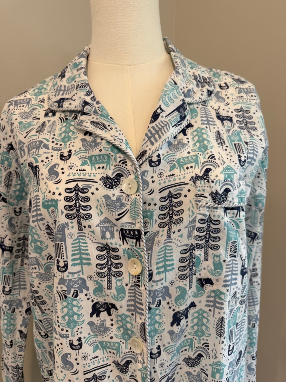 Roller Rabbit Nordic Folk Button-Front Nightshirt - Picture 2 of 7